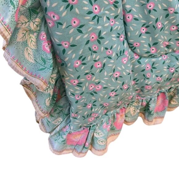 Vintage Wamsutta  Pink Blue Green Floral Ruffle Queen Comforter - Picture 1 of 6